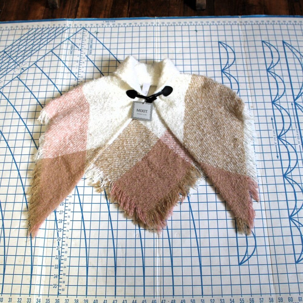 JCP Mixit Mommy & Me "Let's Snuggle" Shoulder Wrap, Shawl, One Size, NWT - Picture 5 of 7